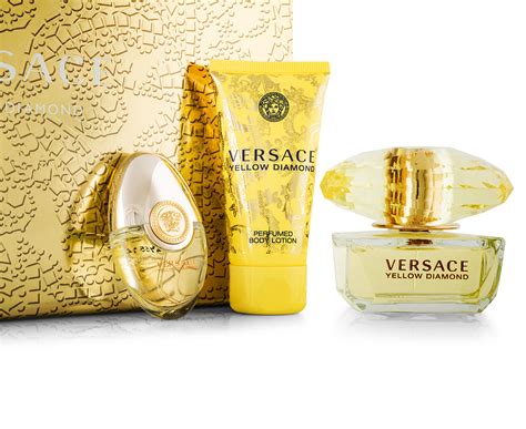 versace pink diamond gift set|versace yellow diamond 3 oz.